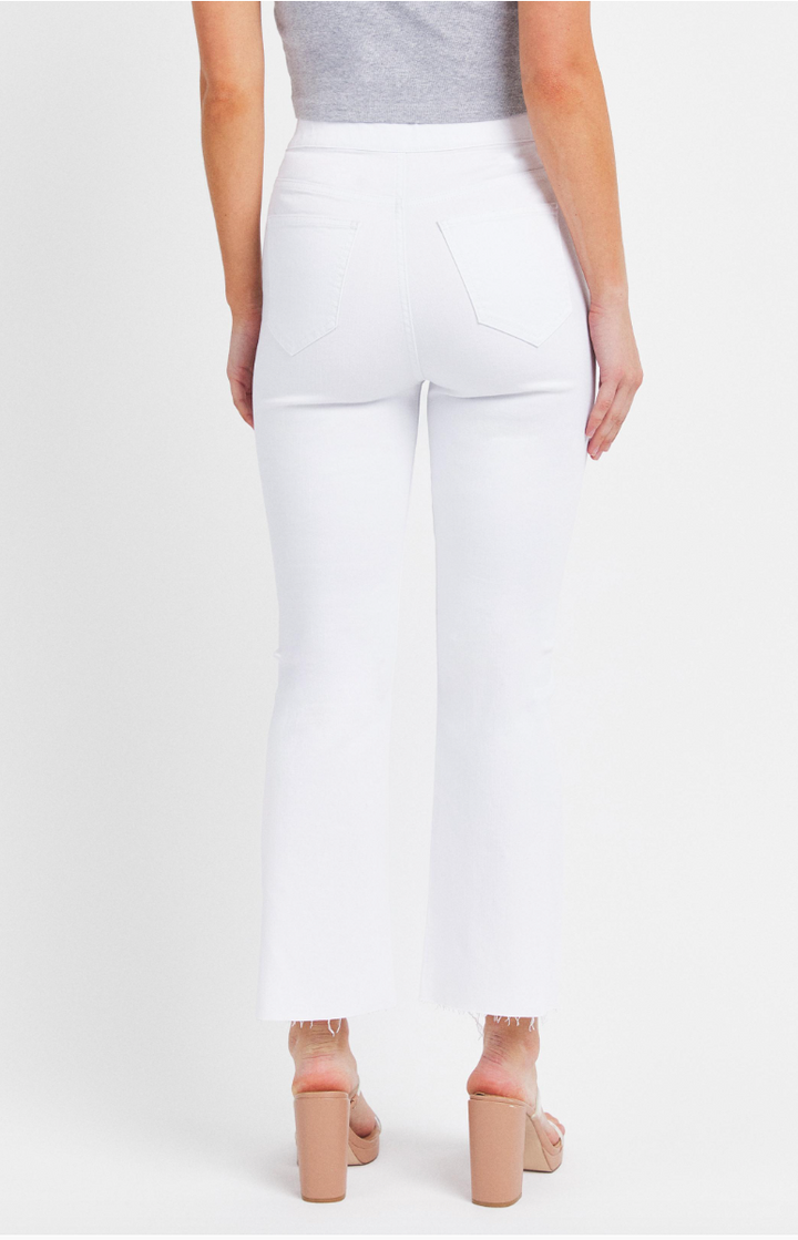 WHITE HIGH RISE PULL ON CROP FLARE JEAN