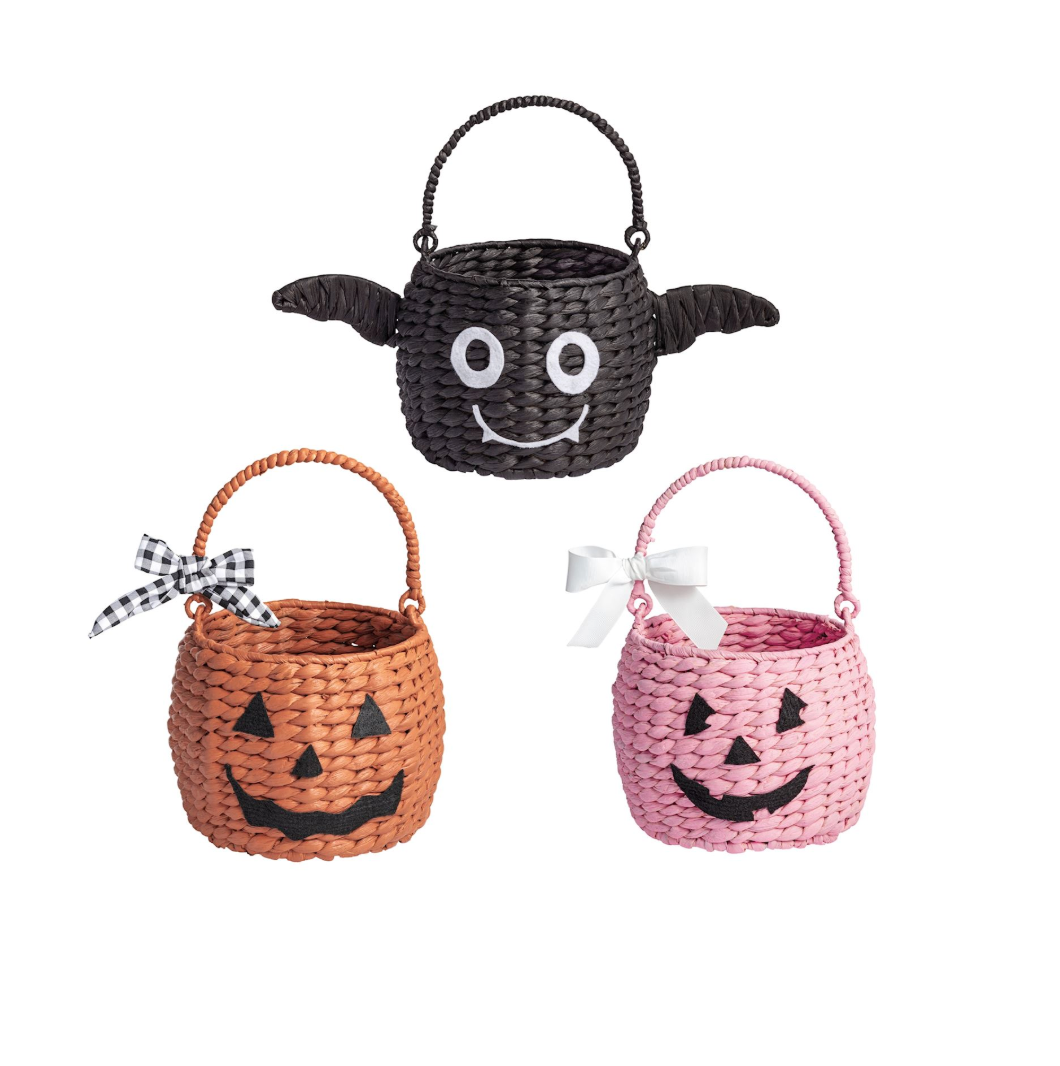 HALLOWEEN WICKER TREAT BASKET