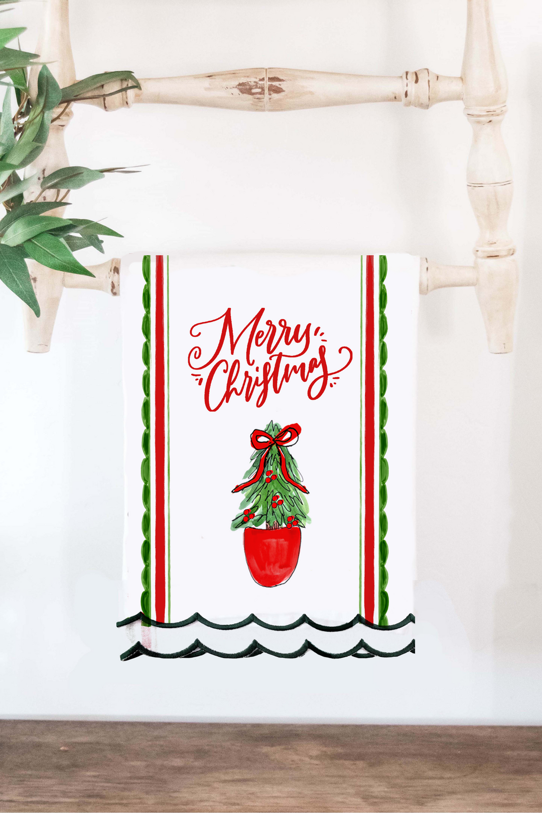 A TRADITIONAL MERRY CHRISTMAS SCALLOP KITCHEN TOWEL