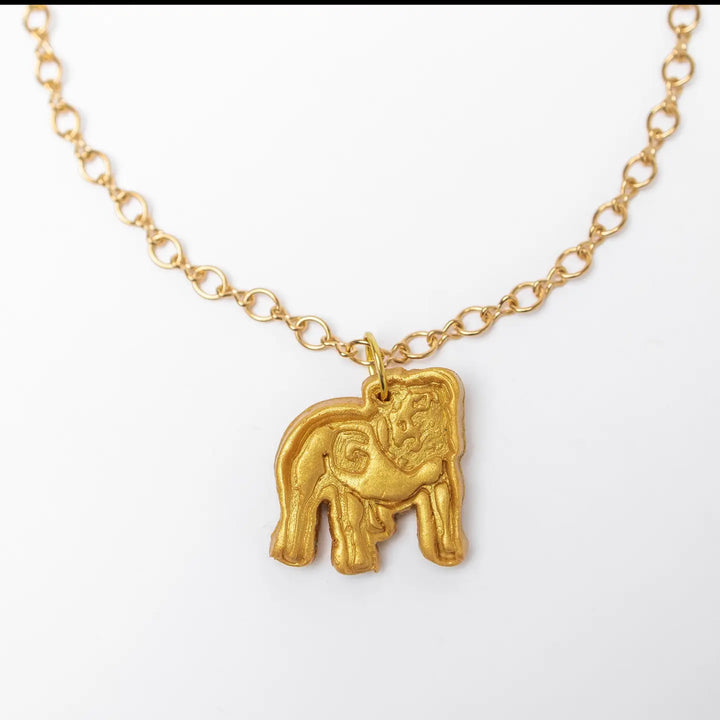 GOLD BULLDOG FIGURE 8 CHAIN NECKLACE