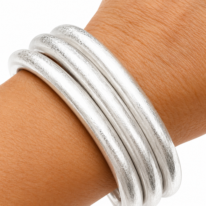 MATTE SILVER CHIC BOLD VINTAGE BANGLES SET