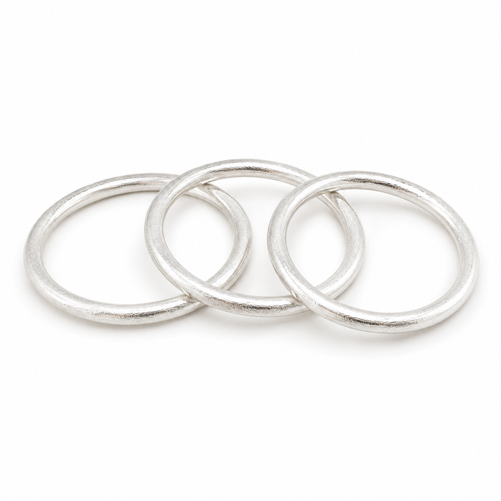 MATTE SILVER CHIC BOLD VINTAGE BANGLES SET