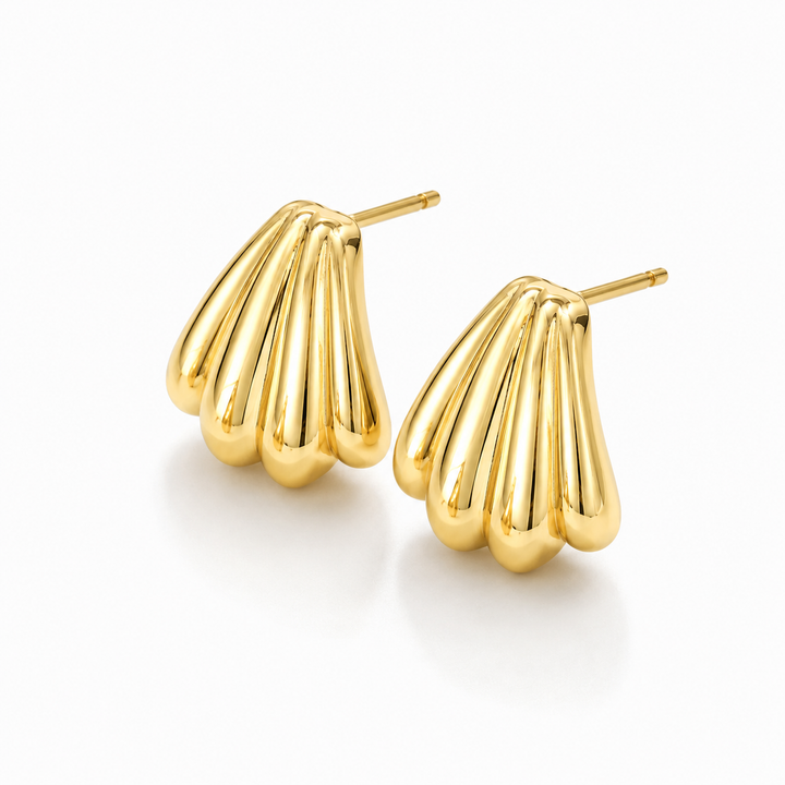 GOLD CHIC JUST LOVELY STUD EARRINGS