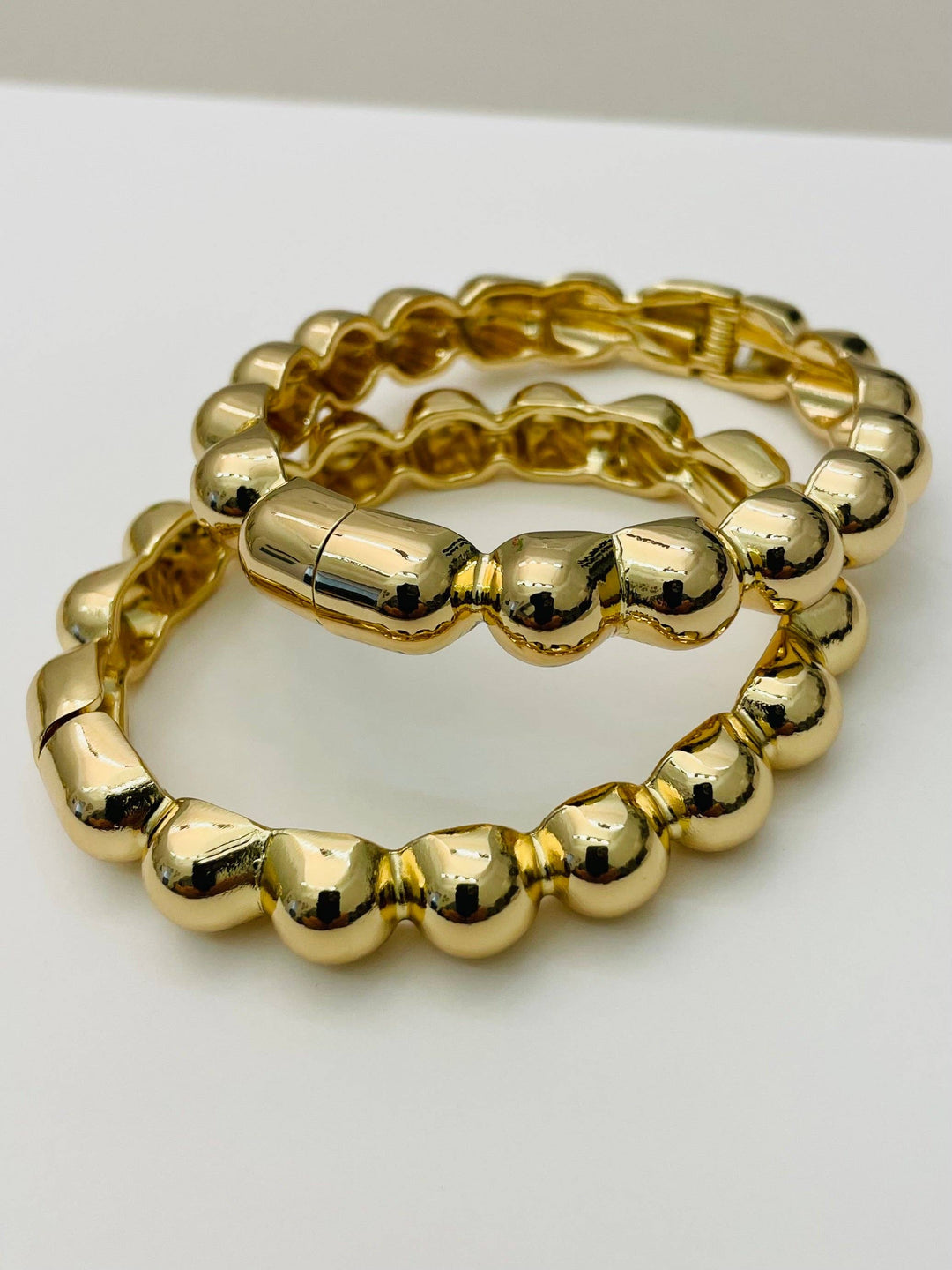 GOLD BUBBLE HINGED BRACELET