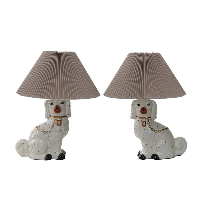 VINTAGE REPRODUCTION STAFFORDSHIRE TABLE LAMP WITH PLEATED SHADE