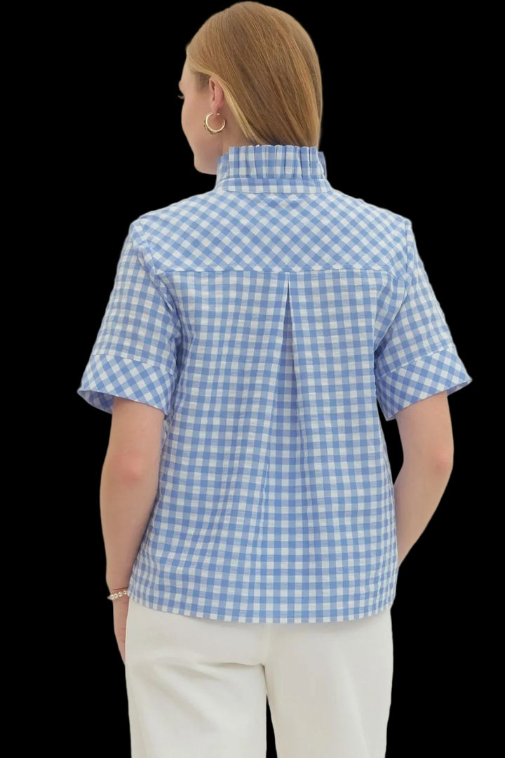 SHORTSLEEVE BLUE AND WHITE GINGHAM BLOUSE ON MODEL REAR VIEW