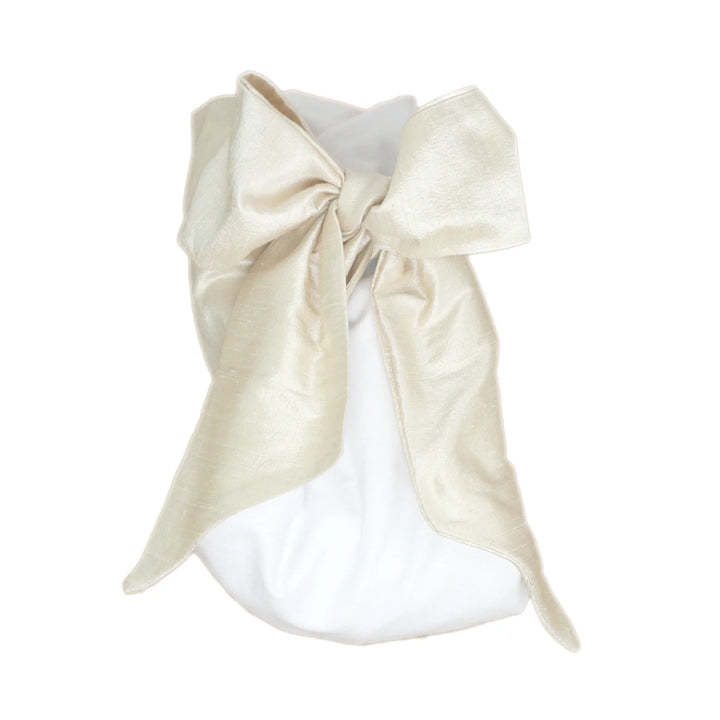 PEARL STRAND SILK BOW SWADDLE