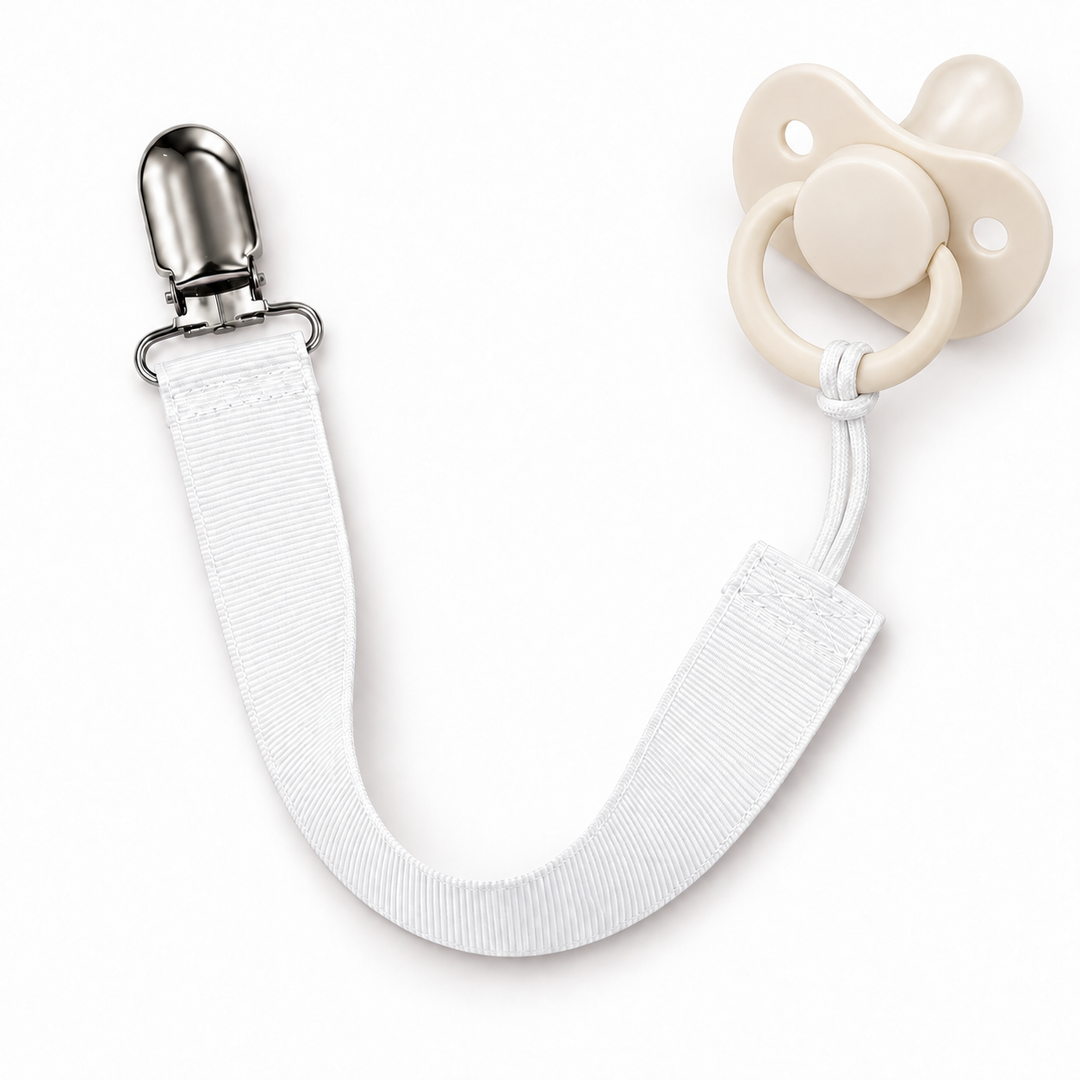 WHITE BINKER PACIFIER CLIP