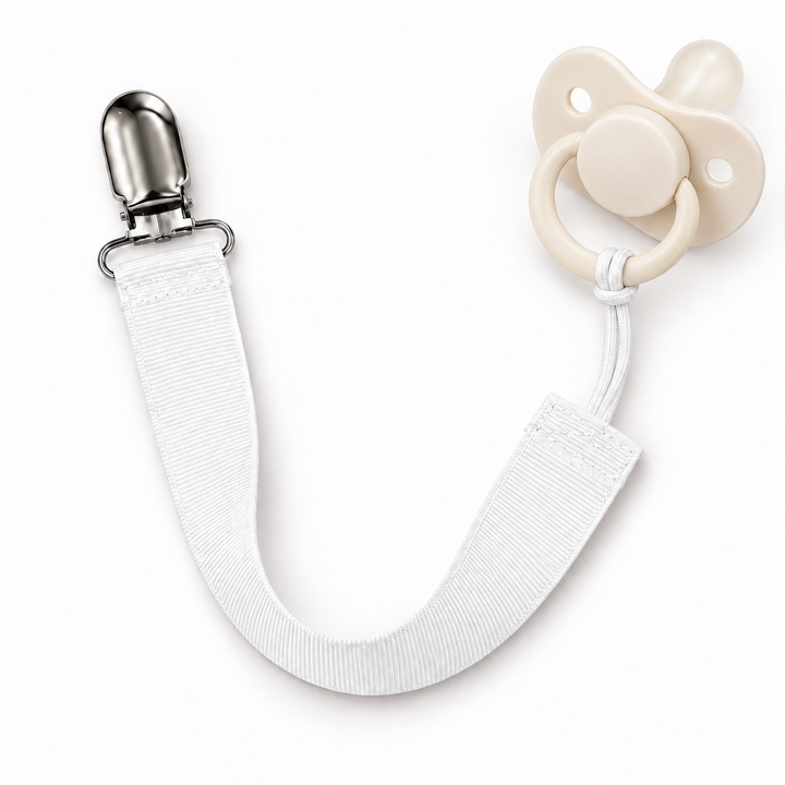 WHITE BINKER PACIFIER CLIP