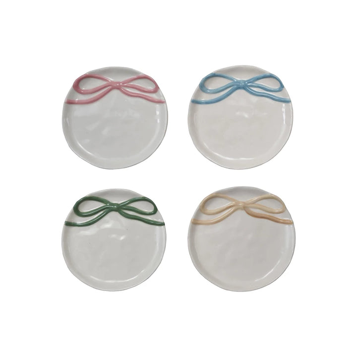 STONEWARE DISHES WITH COLORED BOWS