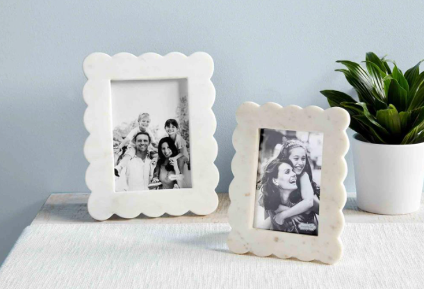 SCALLOPED MARBLE FRAME