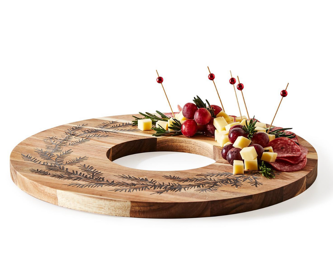 HOLIDAY WREATH CHARCUTERIE SERVING BOARD WITH PICKS